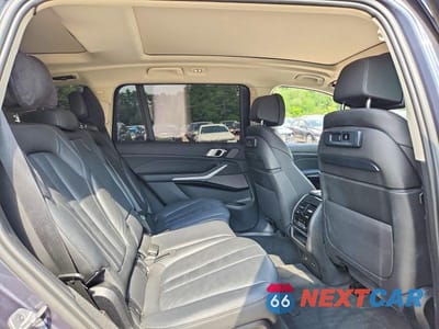 Zdjęcie 11 z 13 samochodu: 2021 BMW X7 XDRIVE40I VIN:5UXCW2C0XM9E68517 - miniatura