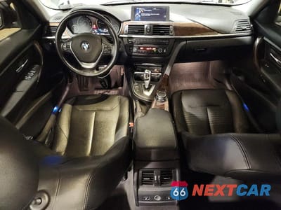 Zdjęcie 8 z 12 samochodu: 2015 BMW 328 XI SULEV VIN:WBA3B5G58FNS20582 - miniatura