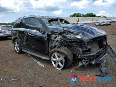 Czwarte zdjęcie samochodu z boku: 2018 MERCEDES-BENZ GLE 350 4MATIC VIN:4JGDA5HB4JB082561 - miniatura