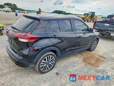 Trzecie zdjęcie samochodu z tyłu: 2023 NISSAN KICKS SV VIN:3N1CP5CV5PL512477 - miniatura
