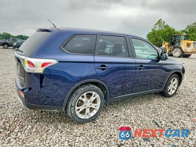 Trzecie zdjęcie samochodu z tyłu: 2015 MITSUBISHI OUTLANDER SE VIN:JA4AD3A35FZ004790 - miniatura