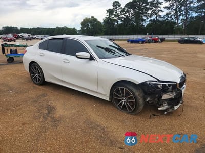 Czwarte zdjęcie samochodu z boku: 2020 BMW 330XI VIN:3MW5R7J03L8B25312 - miniatura