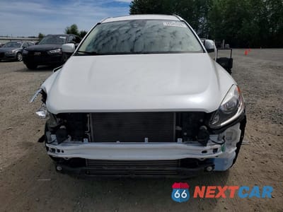 Piąte zdjęcie samochodu w środku: 2015 VOLVO XC60 T5 PREMIER VIN:YV4612RK6F2760323 - miniatura