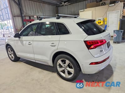 Drugie zdjęcie samochodu z przodu: 2020 AUDI Q5 PRESTIGE VIN:WA1CNAFY4L2094582 - miniatura