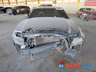 Piąte zdjęcie samochodu w środku: 2013 FORD MUSTANG VIN:1ZVBP8AM2D5216572 - miniatura