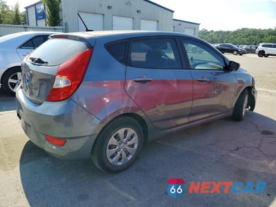 Trzecie zdjęcie samochodu z tyłu: 2017 HYUNDAI ACCENT SE VIN:KMHCT5AE2HU313501 - miniatura