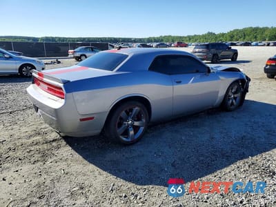 Trzecie zdjęcie samochodu z tyłu: 2013 DODGE CHALLENGER SXT VIN:2C3CDYAG6DH642000 - miniatura