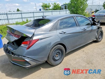 Trzecie zdjęcie samochodu z tyłu: 2025 HYUNDAI ELANTRA SEL SPORT VIN:KMHLM4DG1SU921408 - miniatura
