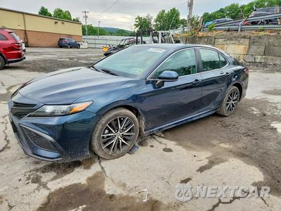 2021 TOYOTA CAMRY SE 4T1G11AK2MU486242 - główne zdjęcie licytacji z USA - miniatura