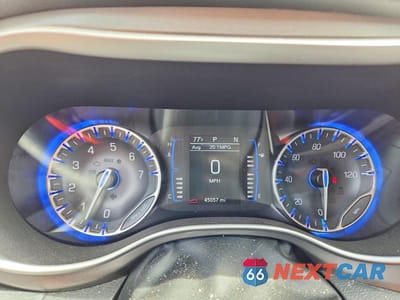 Zdjęcie 9 z 13 samochodu: 2020 CHRYSLER PACIFICA TOURING L VIN:2C4RC1BGXLR182881 - miniatura