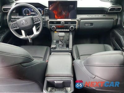 Zdjęcie 8 z 12 samochodu: 2024 TOYOTA TACOMA LIMITED HV VIN:3TYLC5LN5RT011714 - miniatura