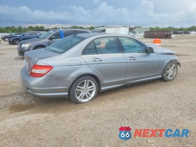 Trzecie zdjęcie samochodu z tyłu: 2008 MERCEDES-BENZ C 350 VIN:WDDGF56X68F128711 - miniatura