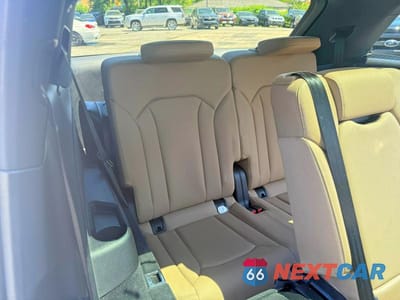 Piąte zdjęcie samochodu w środku: 2020 AUDI Q7 PREMIUM PLUS VIN:WA1LXAF72LD002651 - miniatura