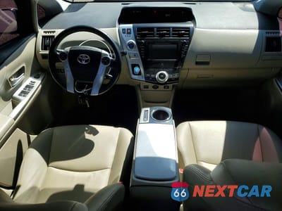 Zdjęcie 8 z 14 samochodu: 2014 TOYOTA PRIUS V FIVE VIN:JTDZN3EU6E3296234 - miniatura