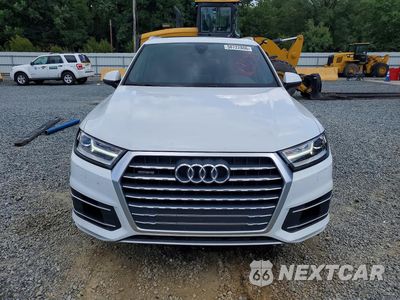 Piąte zdjęcie samochodu w środku: 2018 AUDI Q7 PREMIUM VIN:WA1AAAF7XJD006808 - miniatura