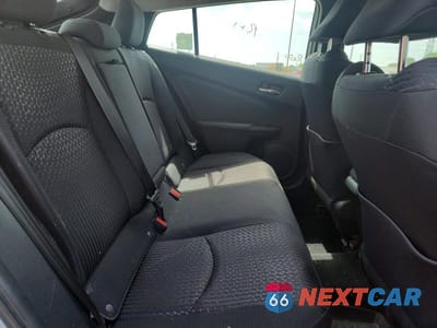 Zdjęcie 10 z 12 samochodu: 2018 TOYOTA PRIUS TWO VIN:JTDKBRFU4J3584064 - miniatura