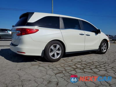 Trzecie zdjęcie samochodu z tyłu: 2018 HONDA ODYSSEY EX VIN:5FNRL6H57JB101606 - miniatura