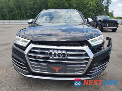 Piąte zdjęcie samochodu w środku: 2020 AUDI SQ5 PREMIUM PLUS VIN:WA1B4AFYXL2021814 - miniatura