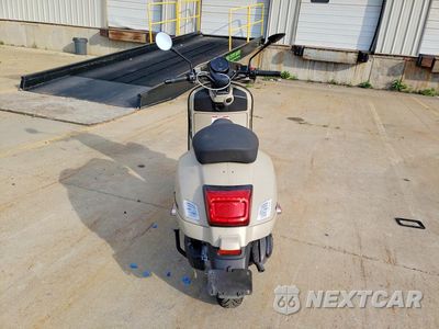 Czwarte zdjęcie samochodu z boku: 2024 VESPA GTS/SEI GIORNI 300 VIN:ZAPMD39M9R5400053 - miniatura