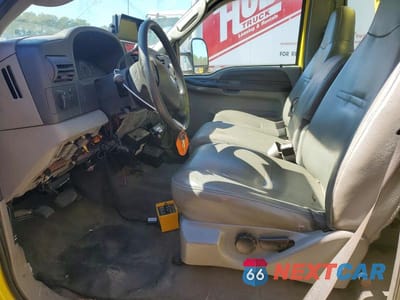 Zdjęcie 7 z 13 samochodu: 2006 FORD F550 SUPER DUTY VIN:1FDAF56PX6EB80017 - miniatura