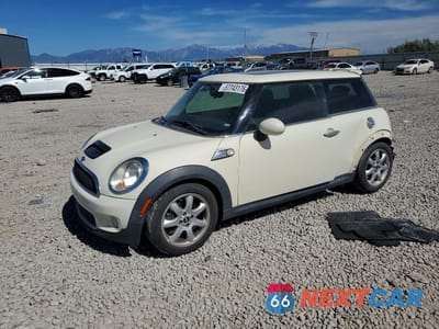 2009 MINI COOPER S WMWMF735X9TW85956 - główne zdjęcie licytacji z USA - miniatura