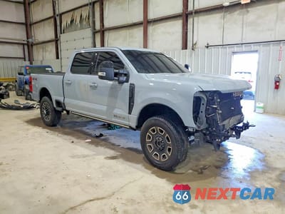 Czwarte zdjęcie samochodu z boku: 2026 FORD F250 SUPER DUTY VIN:1FT8W2BT7TED16166 - miniatura