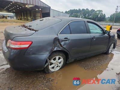 Trzecie zdjęcie samochodu z tyłu: 2011 TOYOTA CAMRY LE VIN:4T1BF3EK1BU761825 - miniatura