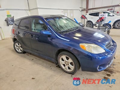 Czwarte zdjęcie samochodu z boku: 2005 TOYOTA COROLLA MATRIX XR VIN:2T1KR32E05C892952 - miniatura