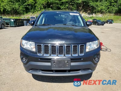 Piąte zdjęcie samochodu w środku: 2011 JEEP COMPASS VIN:1J4NF1FB3BD136289 - miniatura