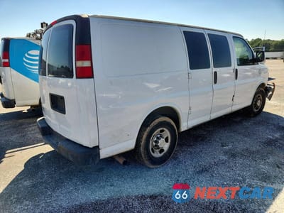 Trzecie zdjęcie samochodu z tyłu: 2011 CHEVROLET EXPRESS G2500 VIN:1GCWGFCA1B1116916 - miniatura