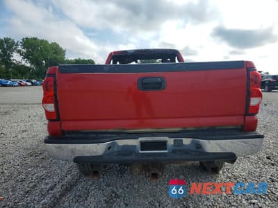 Zdjęcie 6 z 12 samochodu: 2004 GMC SIERRA K2500 HEAVY DUTY VIN:1GTHK24UX4E399613 - miniatura