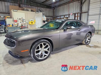 2015 DODGE CHALLENGER SXT PLUS 2C3CDZBGXFH715375 - główne zdjęcie licytacji z USA - miniatura