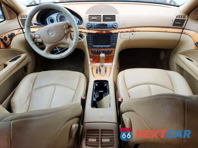 Zdjęcie 8 z 12 samochodu: 2008 MERCEDES-BENZ E 350 VIN:WDBUF56X88B233284 - miniatura