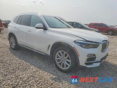 Czwarte zdjęcie samochodu z boku: 2019 BMW X5 XDRIVE50I VIN:5UXJU2C51KLN66700 - miniatura