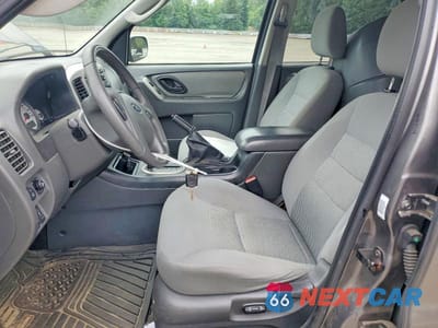 Zdjęcie 7 z 13 samochodu: 2005 FORD ESCAPE XLT VIN:1FMYU931X5KD11121 - miniatura