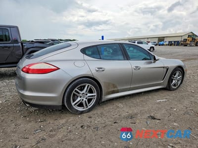 Trzecie zdjęcie samochodu z tyłu: 2011 PORSCHE PANAMERA 2 VIN:WP0AA2A73BL010466 - miniatura