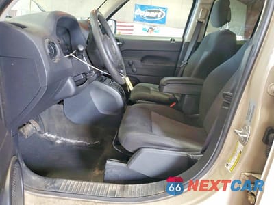 Zdjęcie 7 z 12 samochodu: 2017 JEEP PATRIOT SPORT VIN:1C4NJRBB4HD210708 - miniatura