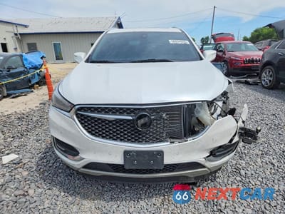 Piąte zdjęcie samochodu w środku: 2018 BUICK ENCLAVE AVENIR VIN:5GAEVCKW6JJ134373 - miniatura
