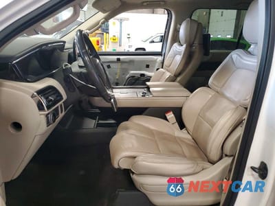 Zdjęcie 7 z 14 samochodu: 2019 LINCOLN NAVIGATOR L RESERVE VIN:5LMJJ3LT3KEL11865 - miniatura