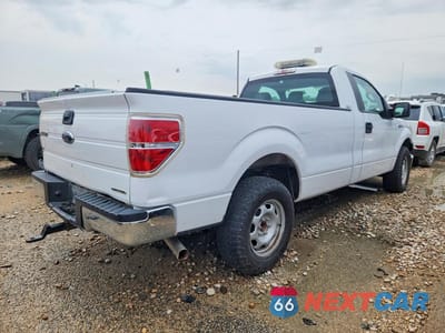 Trzecie zdjęcie samochodu z tyłu: 2014 FORD F150 VIN:1FTNF1CF3EKE89516 - miniatura