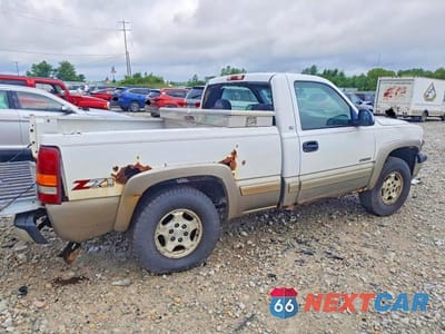 Trzecie zdjęcie samochodu z tyłu: 2002 CHEVROLET SILVERADO K1500 VIN:1GCEK14T62Z151269 - miniatura