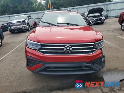 Piąte zdjęcie samochodu w środku: 2023 VOLKSWAGEN TIGUAN SE VIN:3VVNB7AX8PM066339 - miniatura