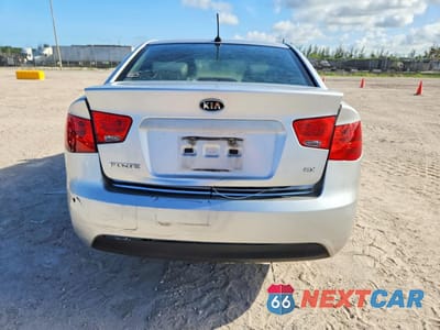 Zdjęcie 6 z 12 samochodu: 2010 KIA FORTE EX VIN:KNAFU4A21A5273276 - miniatura