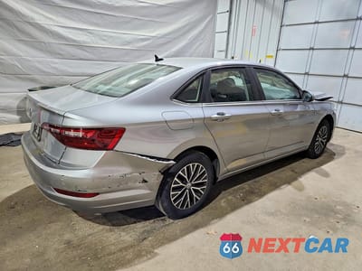 Trzecie zdjęcie samochodu z tyłu: 2020 VOLKSWAGEN JETTA S VIN:3VWCB7BU1LM045771 - miniatura