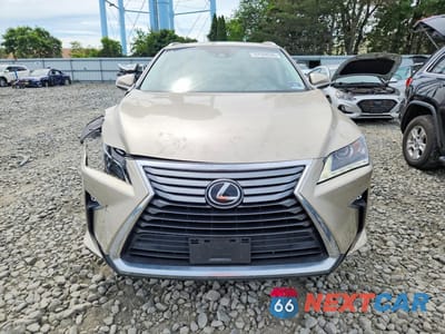 Piąte zdjęcie samochodu w środku: 2018 LEXUS RX 350 BASE VIN:JTJBZMCA4J2035721 - miniatura
