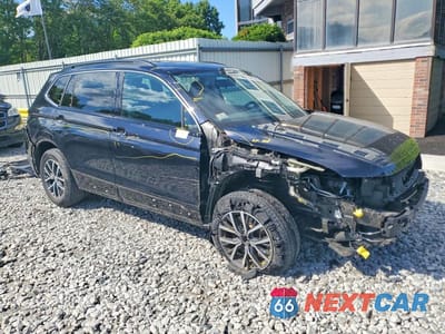 Czwarte zdjęcie samochodu z boku: 2020 VOLKSWAGEN TIGUAN SE VIN:3VV2B7AX2LM044396 - miniatura
