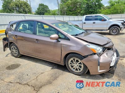 Czwarte zdjęcie samochodu z boku: 2017 TOYOTA PRIUS V FOUR VIN:JTDZN3EUXHJ061772 - miniatura