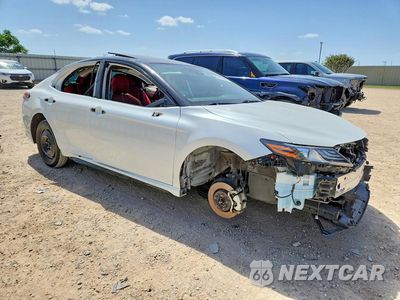 Czwarte zdjęcie samochodu z boku: 2022 TOYOTA CAMRY XSE V6 VIN:4T1KZ1AK7NU064245 - miniatura