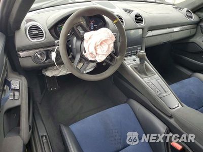 Zdjęcie 8 z 12 samochodu: 2025 PORSCHE CAYMAN GT4 RS VIN:WP0AE2A85SK271214 - miniatura