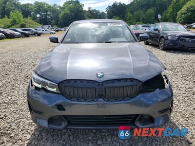 Piąte zdjęcie samochodu w środku: 2022 BMW 330XI VIN:3MW5R7J09N8C51676 - miniatura